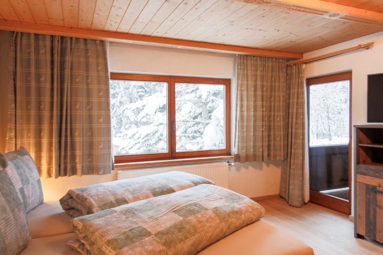 Gaestehaus Strauss Seefeld in Tirol Exterior foto